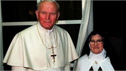 FATIMAPAPA.jpg