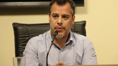 “La administración pública cobra los mejores sueldos”, sostiene Rey