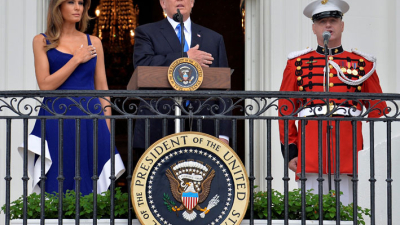 Trump tuiteó un video de un coro cantando su eslogan