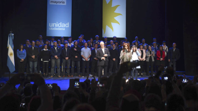 Cristina Kirchner lanzó su campaña en Mar del Plata y pidió un ‘voto en defensa propia‘