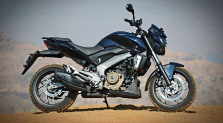 bajaj moto.jpg