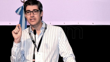 adrian perez.jpg