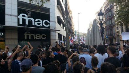 fachos Barcelona.jpg