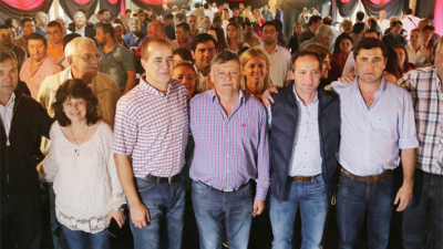 Elecciones en Corrientes: Peppo llevó el apoyo de la Liga de Gobernadores a Camau Espíndola