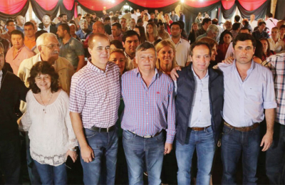 Elecciones en Corrientes: Peppo llevó el apoyo de la Liga de Gobernadores a Camau Espíndola