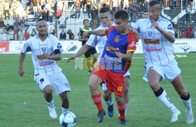 For Ever - Sarmiento y un clásico empate
