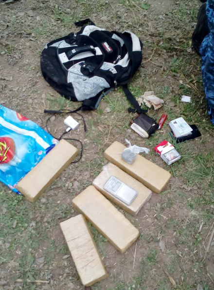 mochila marihuana.jpg