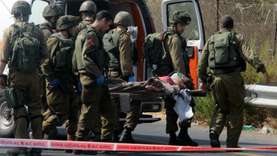 Un palestino mató a tres uniformados israelíes e hirió a otro antes de ser abatido por la policía