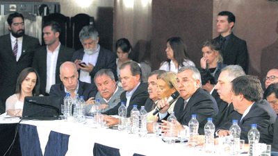 En un escenario fiscal ajustado, la primera respuesta de Peppo surgirá en la renovación de los diputados