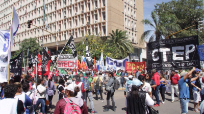 Organizaciones sociales y sindicatos se unieron en contra de la reforma previsional