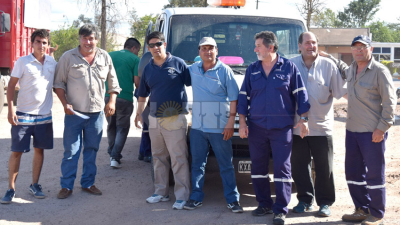Transportistas bloquean la planta de acopio de Unión Agrícola Avellaneda