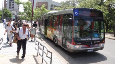 La UTA decretó un paro de colectivos en Corrientes para el martes