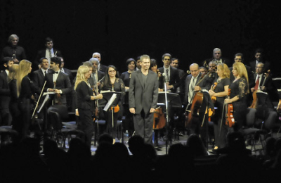 La Orquesta Sinfónica del Chaco y Los de Imaguaré en la velada de gala patria