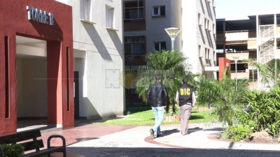 Justicia provincial allana domicilio de exfuncionario de Aída Ayala