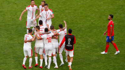 Serbia venció 1-0 a Costa Rica con golazo del capitán Kolarov en un deslucido partido