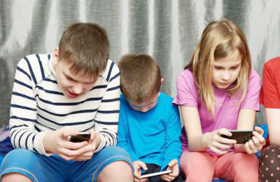 Niños y adolescentes adictos al uso del celular