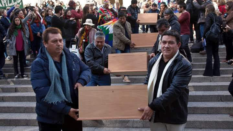Se concretó la primera restitución de restos mortales de indígenas al Chaco