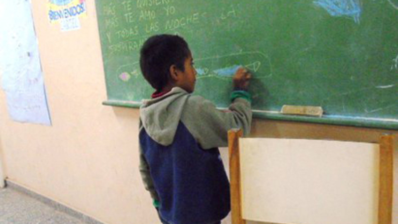 Con el aporte de Unicef y Anses se coordina el trabajo por niños wichí de El Sauzalito