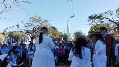 Médicos y personal de salud volvieron a manifestarse a favor de la vida