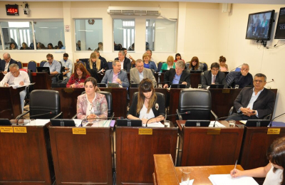 Presupuesto equilibrado y atado al cumplimiento de pautas de la Nación