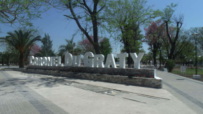 Histórica reinauguración de la plaza San Martín en Du Graty