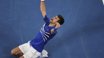 Djokovic aplastó a Nadal y escribe la historia en Australia