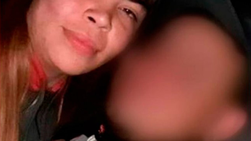 Su pareja la prendió fuego y ella se tiró en una pileta para salvarse: está grave