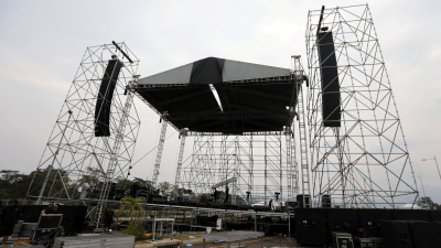 Dos conciertos, frente a frente en la frontera