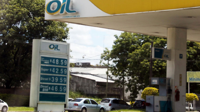 Las bajas ventas frenan un inminente nuevo aumento de los combustibles