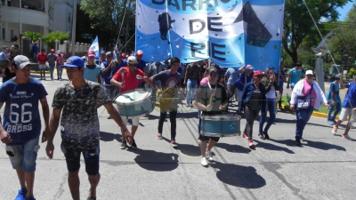 Barrios de Pie solicitó donaciones de leche a la cadena Carrefour