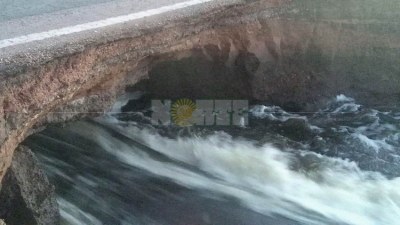 Ruta 89: mientras esperan llegada del puente advierten sobre agua en la calzada