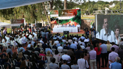 Se inauguró en Misiones la red de fibra óptica que conectará al Chaco desde Brasil