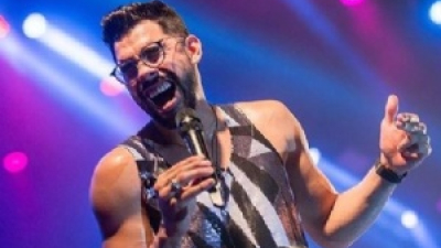 El cantante del hit del verano en Brasil muere en accidente aéreo