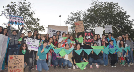 NUM-BASTA-DE-FEMICIDIOS.jpg
