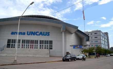 Arena-UNCAus.jpg