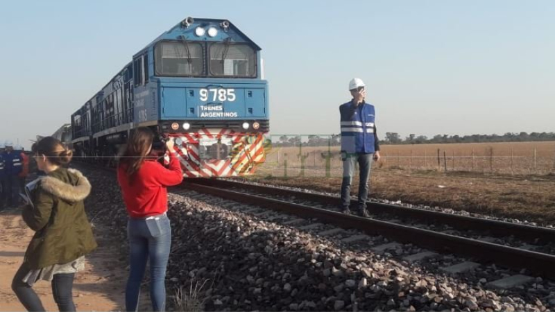 Dietrich encabeza la prueba de 100 vagones desde Los Frentones