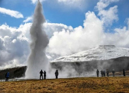 Geiser-Arnessysla,-Islandia.jpg