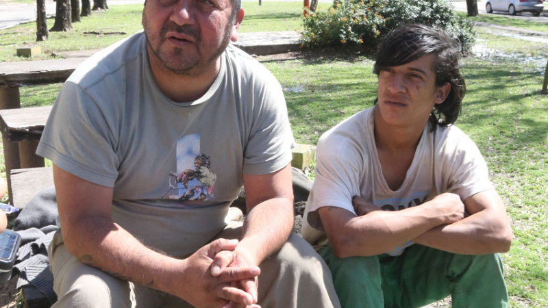 Buscan trabajo y agradecen la solidaridad de la gente