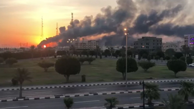 Yemeníes atacan instalaciones petroleras en Arabia Saudita