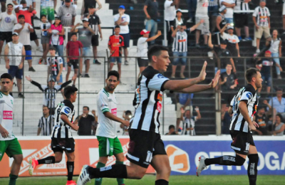 For Ever rescató un empate agónico