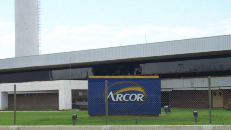 Arcor otorgó vacaciones adelantadas a unos 2500 empleados de cuatro plantas