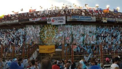 Cierre de campaña en Sarmiento: así esperaba la multitud a Alberto Fernández