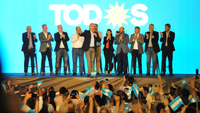 Alberto Fernández encabezó el acto de cierre de campaña del Frente de todos en Sarmiento