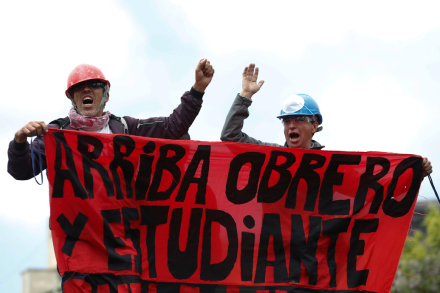 EHm1xS4X4AAxN4t2.jpg