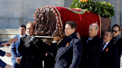 Histórico: Trasladaron el cuerpo del dictador Franco del Valle de los Caídos
