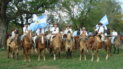 Cabalgata organizada por La Rural con 1400 jinetes recorrerá avenidas de Resistencia