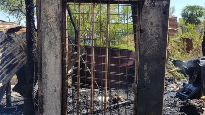 Llegará preso al debate por cerrar con candado la puerta, muriendo esposa e hijas en un incendio