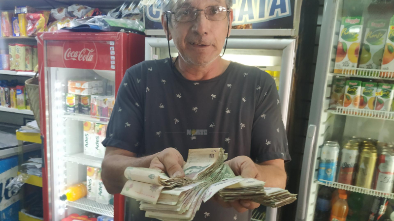 Cuenta regresiva para el adiós al billete de $5: qué dice la gente