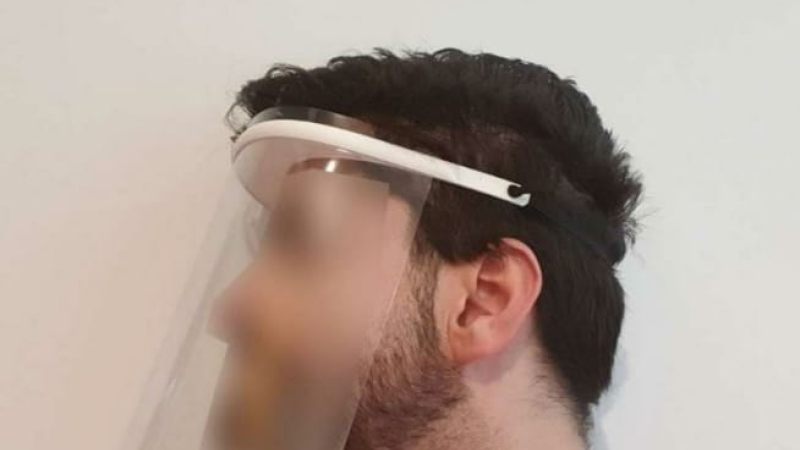 Uniendo puntos: jóvenes chaqueños realizan mascarillas de protección facial para médicos y enfermeros