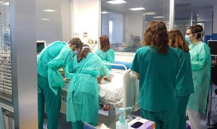 coronavirus-asi-compensan-otros-paises-la-labor-de-medicos-y-enfermeros-7621.jpg